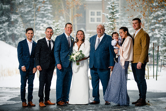 Andy_Danielle_Wdg_Group-18