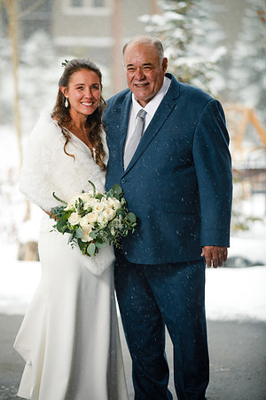 Andy_Danielle_Wdg_Group-26