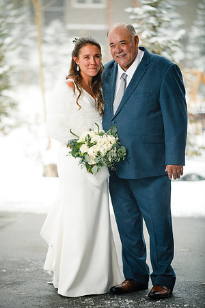 Andy_Danielle_Wdg_Group-29