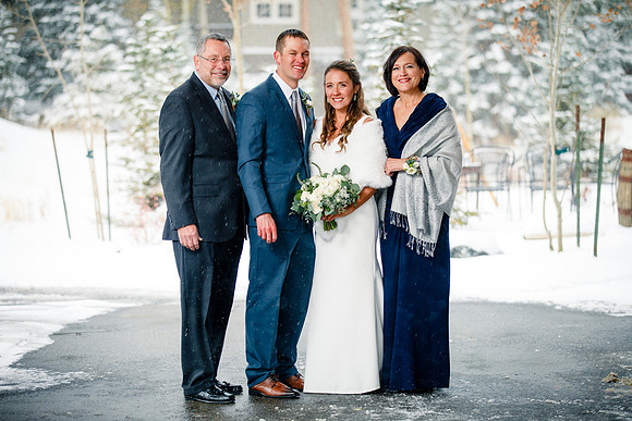 Andy_Danielle_Wdg_Group-37