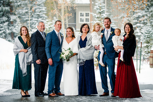 Andy_Danielle_Wdg_Group-43