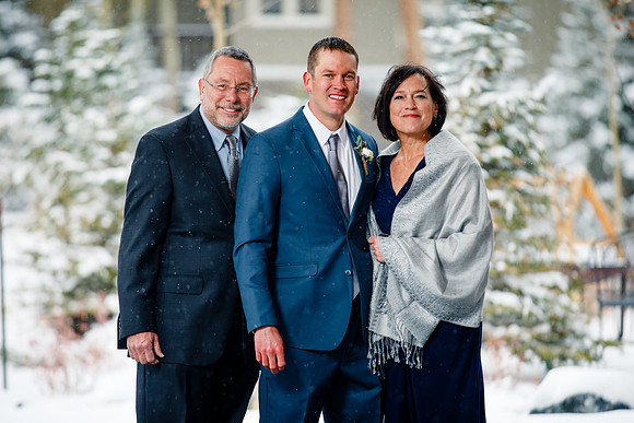 Andy_Danielle_Wdg_Group-45