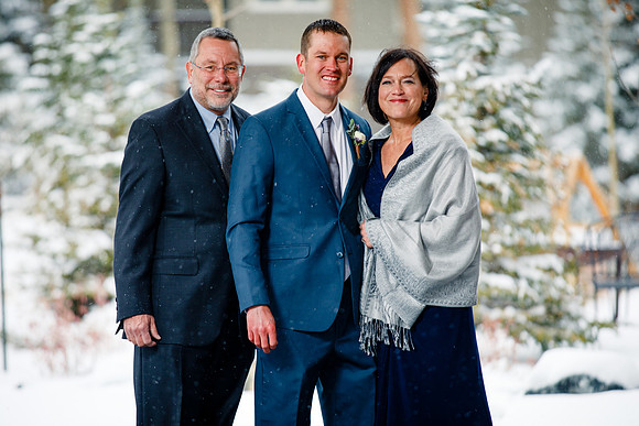 Andy_Danielle_Wdg_Group-47