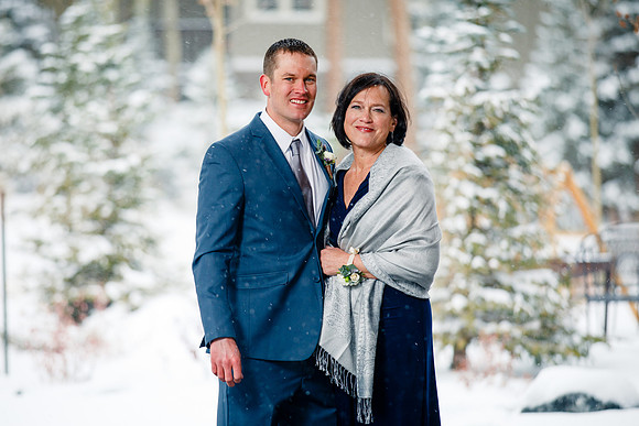 Andy_Danielle_Wdg_Group-49