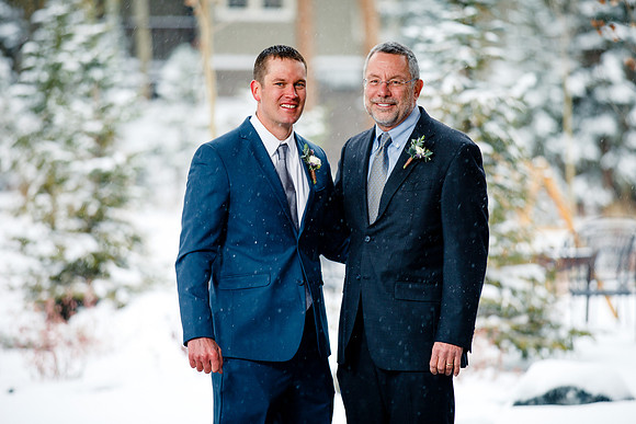 Andy_Danielle_Wdg_Group-51