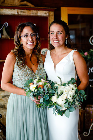 Andy_Danielle_Wdg_Group-126