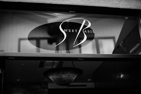 Scott_Danielle_BW-11
