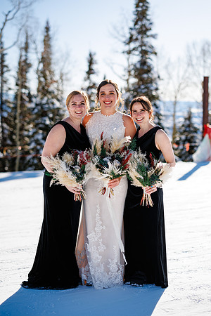 Erin-Kaleb-Group-70