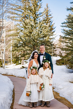 John_Megan-Wdg-Group-71