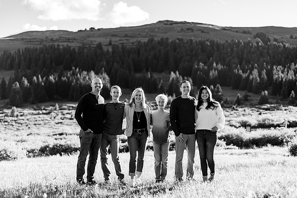 Shrago_Family_2022-Edited-123