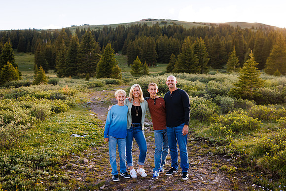 Shrago_Family_2022-Edited-47