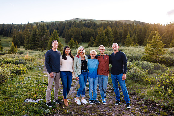 Shrago_Family_2022-Edited-33