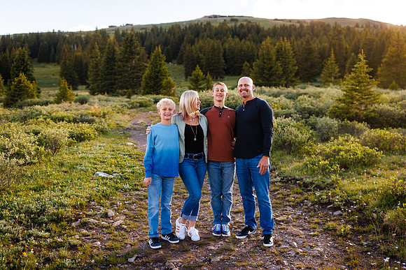 Shrago_Family_2022-Edited-50