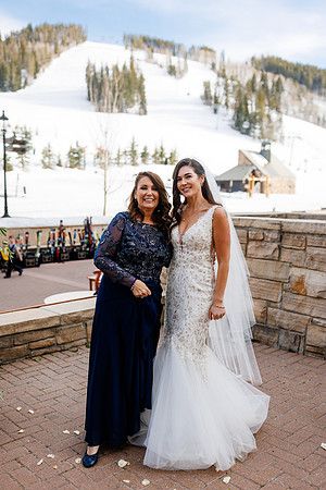 John_Megan-Wdg-Group-120