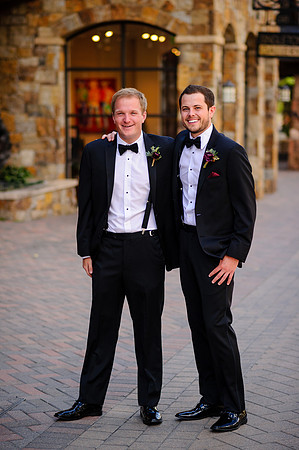 Mike_Valentina_Wdg-Group-60