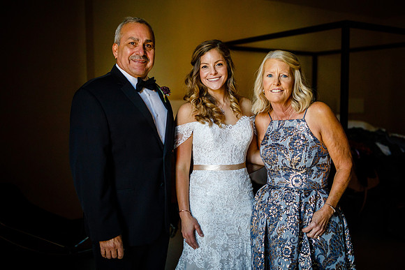 Mike_Valentina_Wdg-Group-100