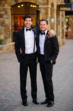 Mike_Valentina_Wdg-Group-77