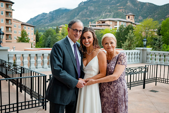 Arthur_Katie_Wdg-Group-39
