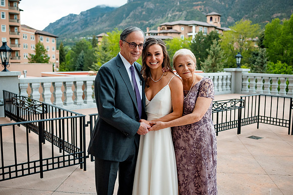 Arthur_Katie_Wdg-Group-38