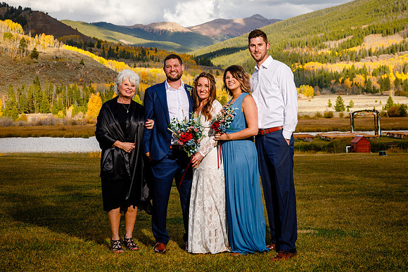 Jon_Shannon_Wdg-Group-43
