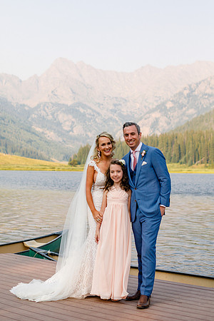 Russell_Caroline_Wdg-Group-80