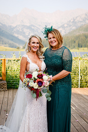 Russell_Caroline_Wdg-Group-50