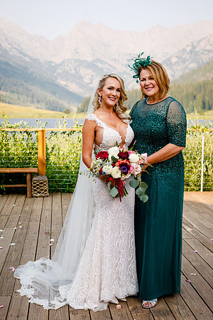Russell_Caroline_Wdg-Group-52