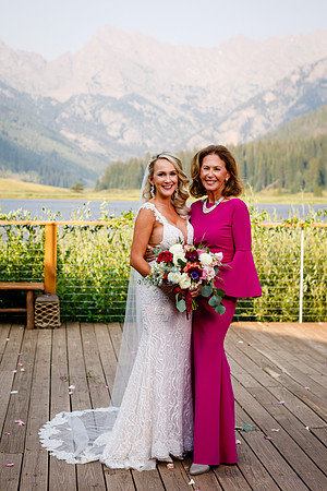 Russell_Caroline_Wdg-Group-56