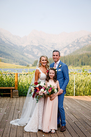 Russell_Caroline_Wdg-Group-71