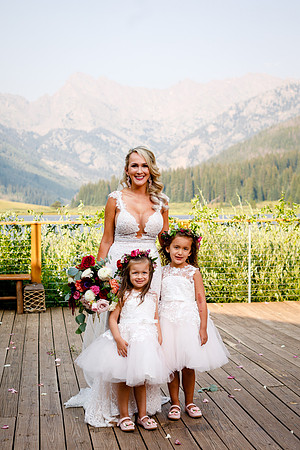 Russell_Caroline_Wdg-Group-44