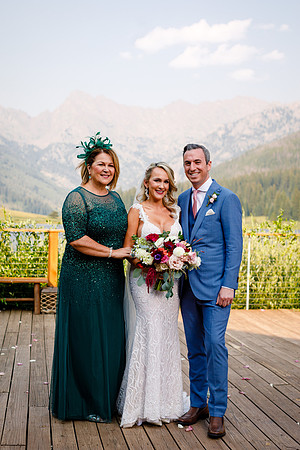 Russell_Caroline_Wdg-Group-24