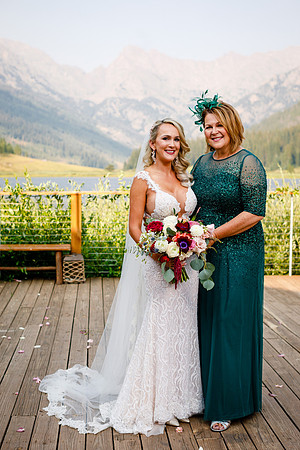 Russell_Caroline_Wdg-Group-54