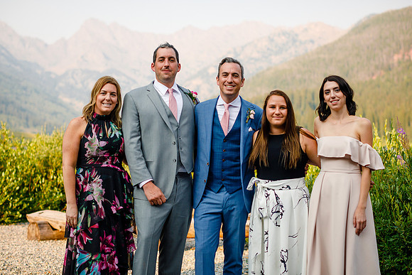 Russell_Caroline_Wdg-Group-97