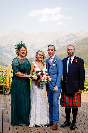 Russell_Caroline_Wdg-Group-21