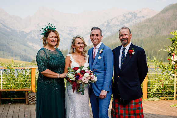 Russell_Caroline_Wdg-Group-20