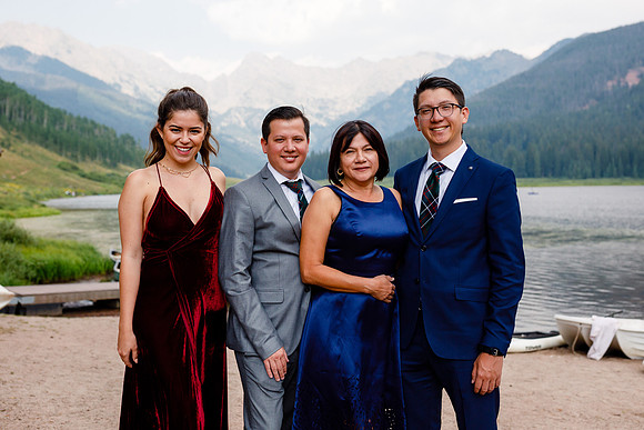 Russell_Caroline_Wdg-Group-3