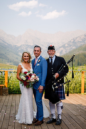 Russell_Caroline_Wdg-Group-12