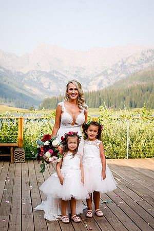 Russell_Caroline_Wdg-Group-45