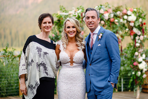 Russell_Caroline_Wdg-Group-122