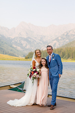 Russell_Caroline_Wdg-Group-78