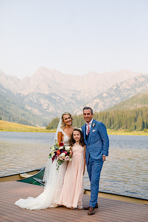 Russell_Caroline_Wdg-Group-79