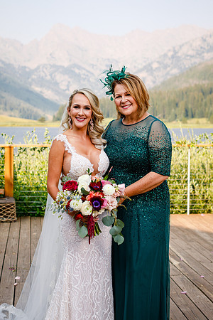 Russell_Caroline_Wdg-Group-51