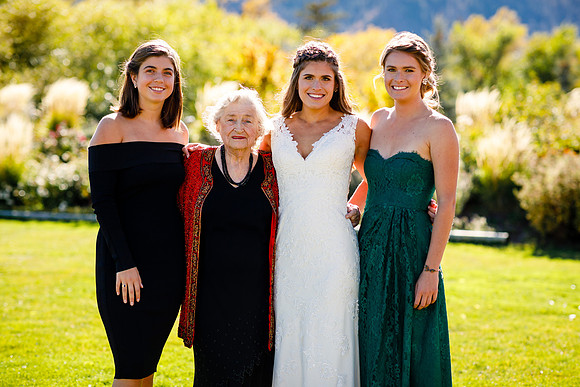 Kellen_Nicole_Wdg-Group-46
