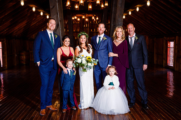Kellen_Nicole_Wdg-Group-143