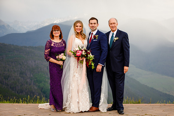 Zach_Suzanne_Wdg_Group-69