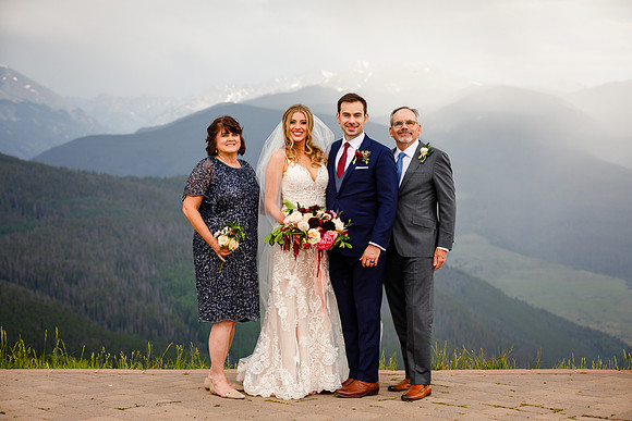 Zach_Suzanne_Wdg_Group-55