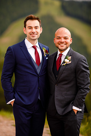 Zach_Suzanne_Wdg_Group-39
