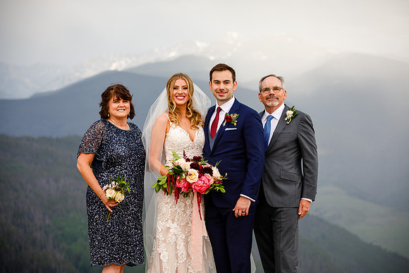 Zach_Suzanne_Wdg_Group-61