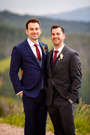 Zach_Suzanne_Wdg_Group-25