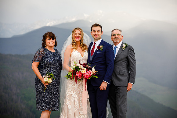 Zach_Suzanne_Wdg_Group-57